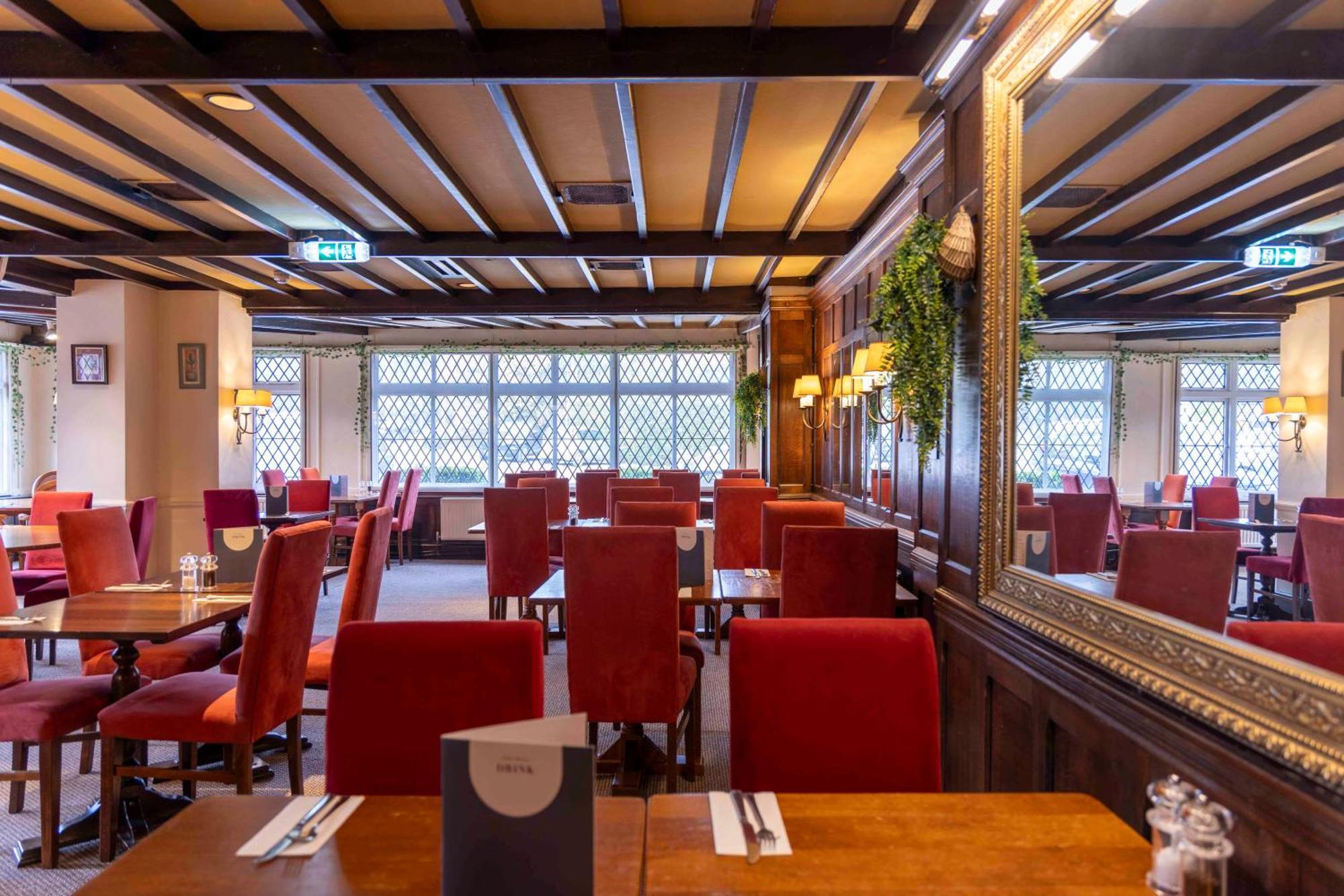 Hotel Roebuck By Greene King