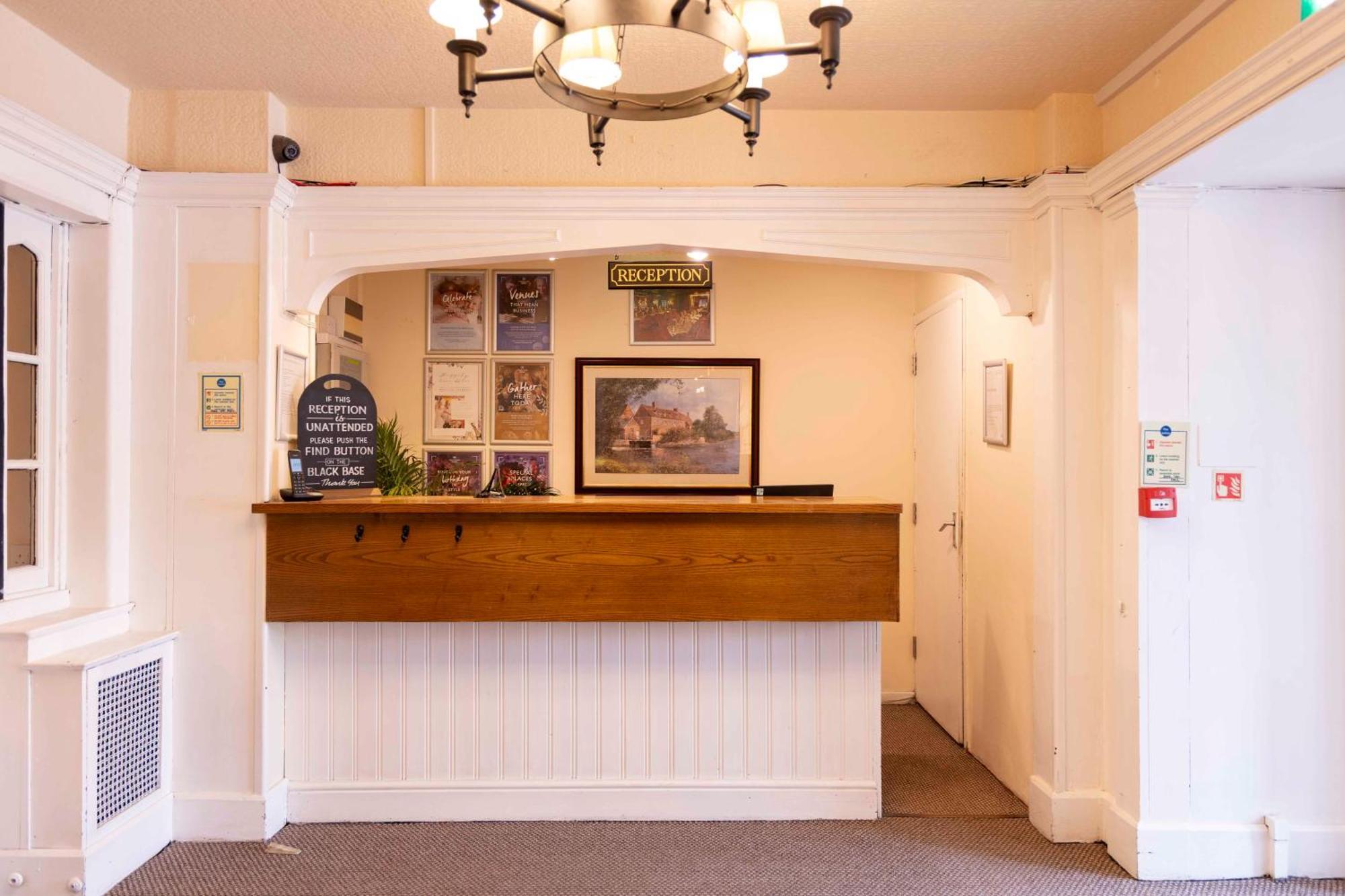 Roebuck By Greene King 3* Forest Row