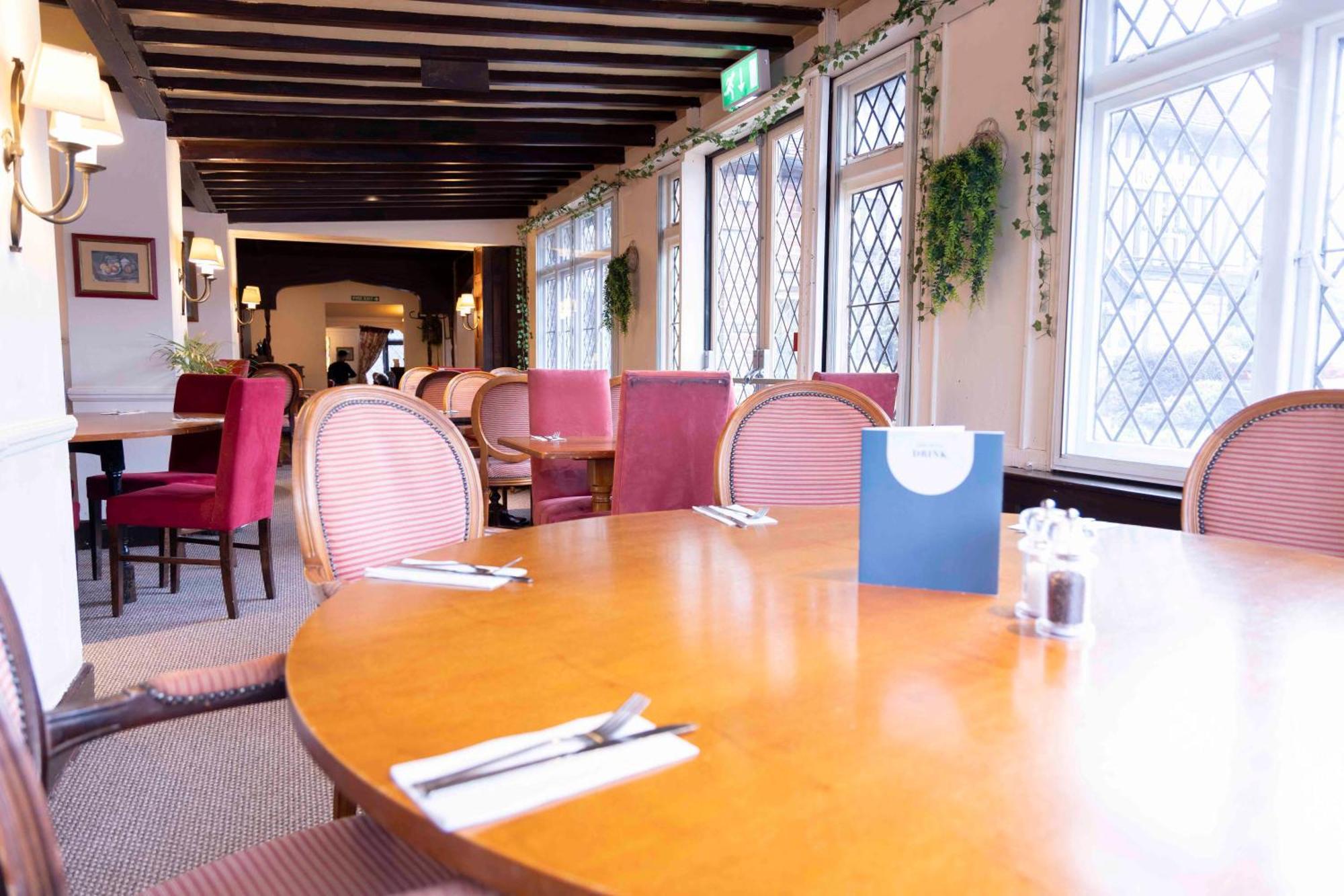 Hotel Roebuck By Greene King 3*