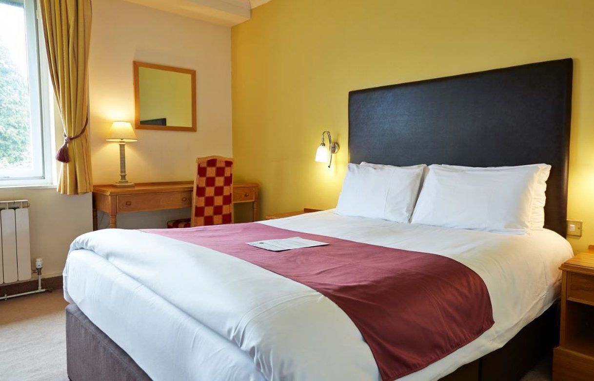 Hotel Roebuck By Greene King 3*